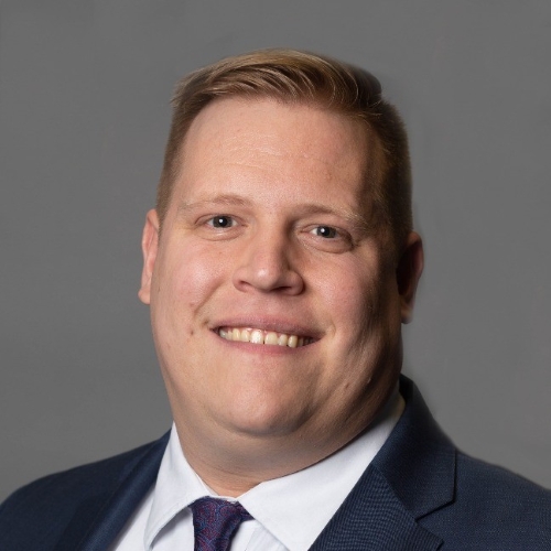 Chris Karlin headshot