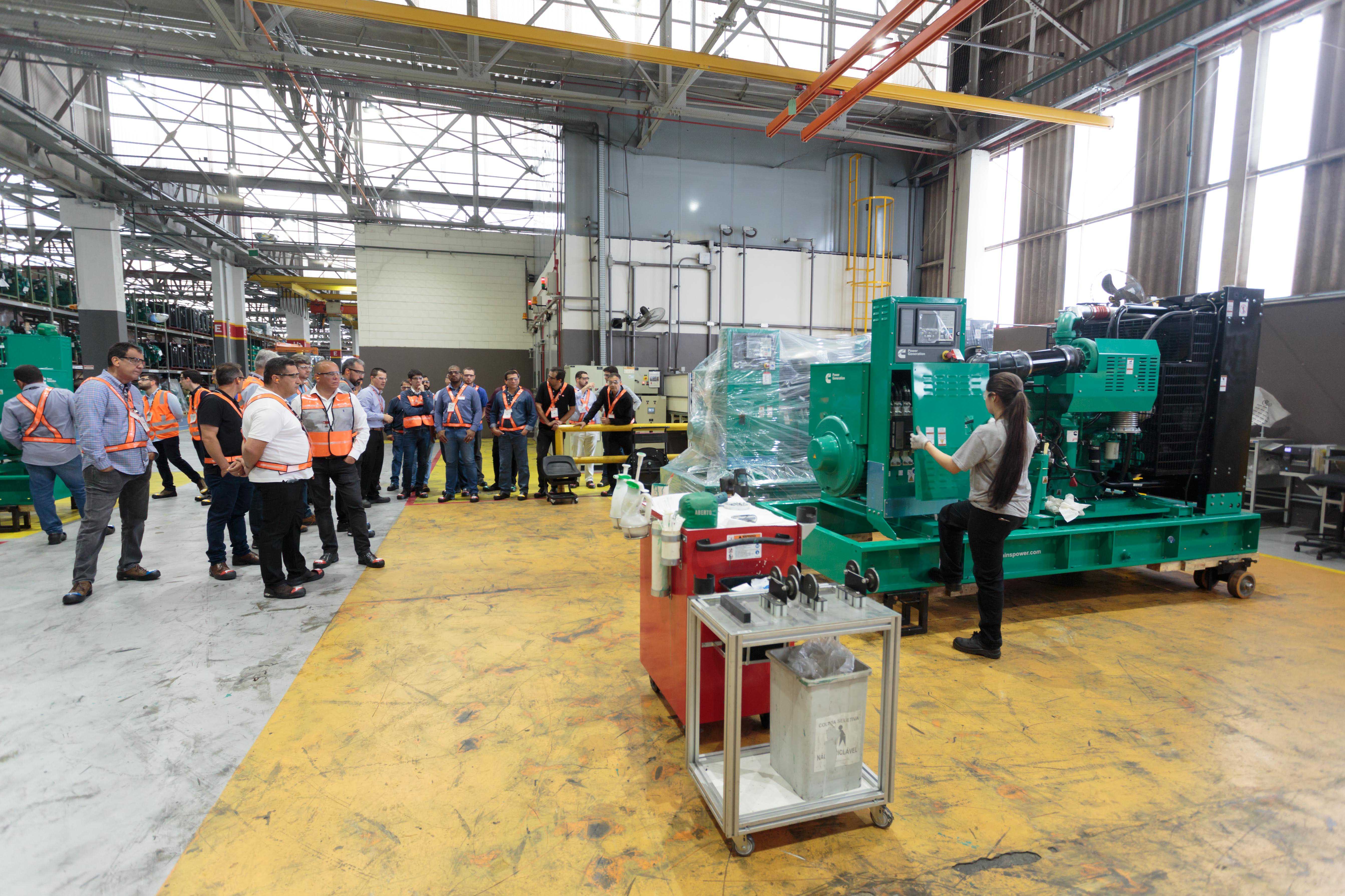 Fly-in Brazil provided a dynamic setting for the exchange of information between the participants and Cummins’ engineers and specialists.