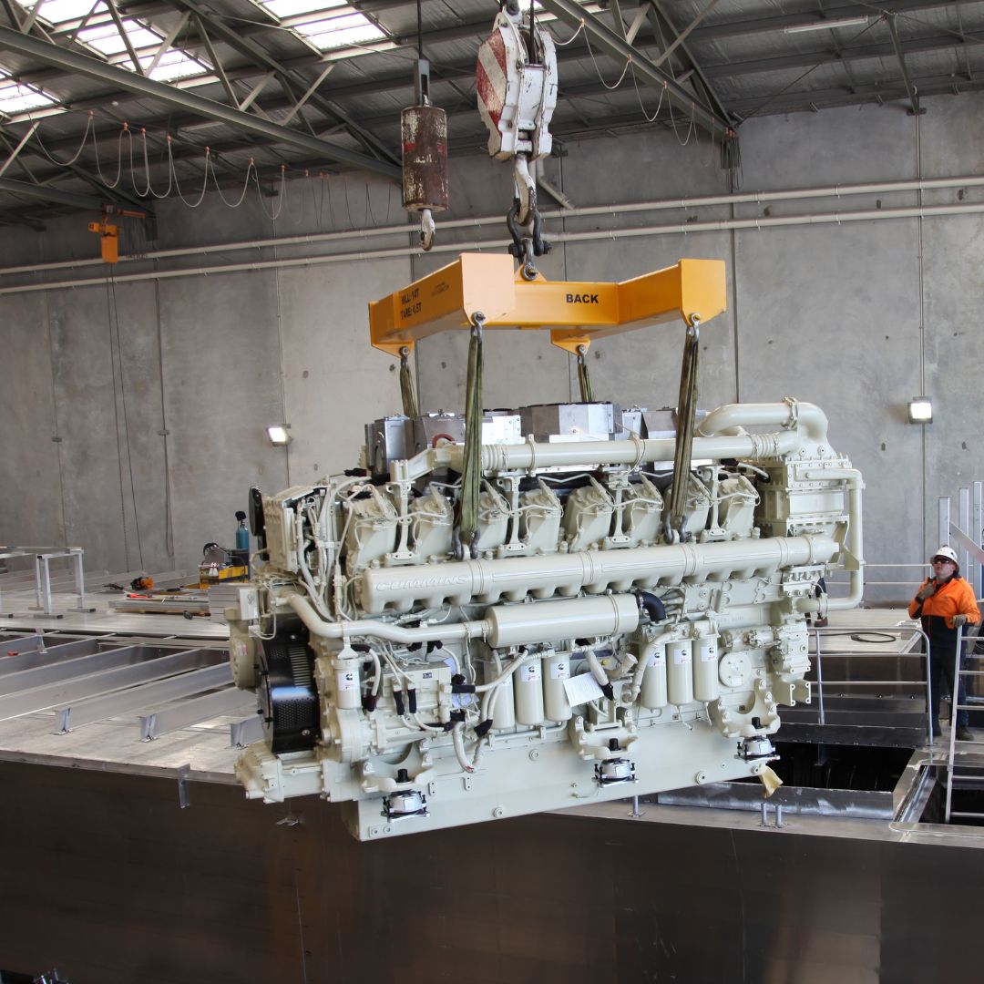 QSK95 engine dropped into boat