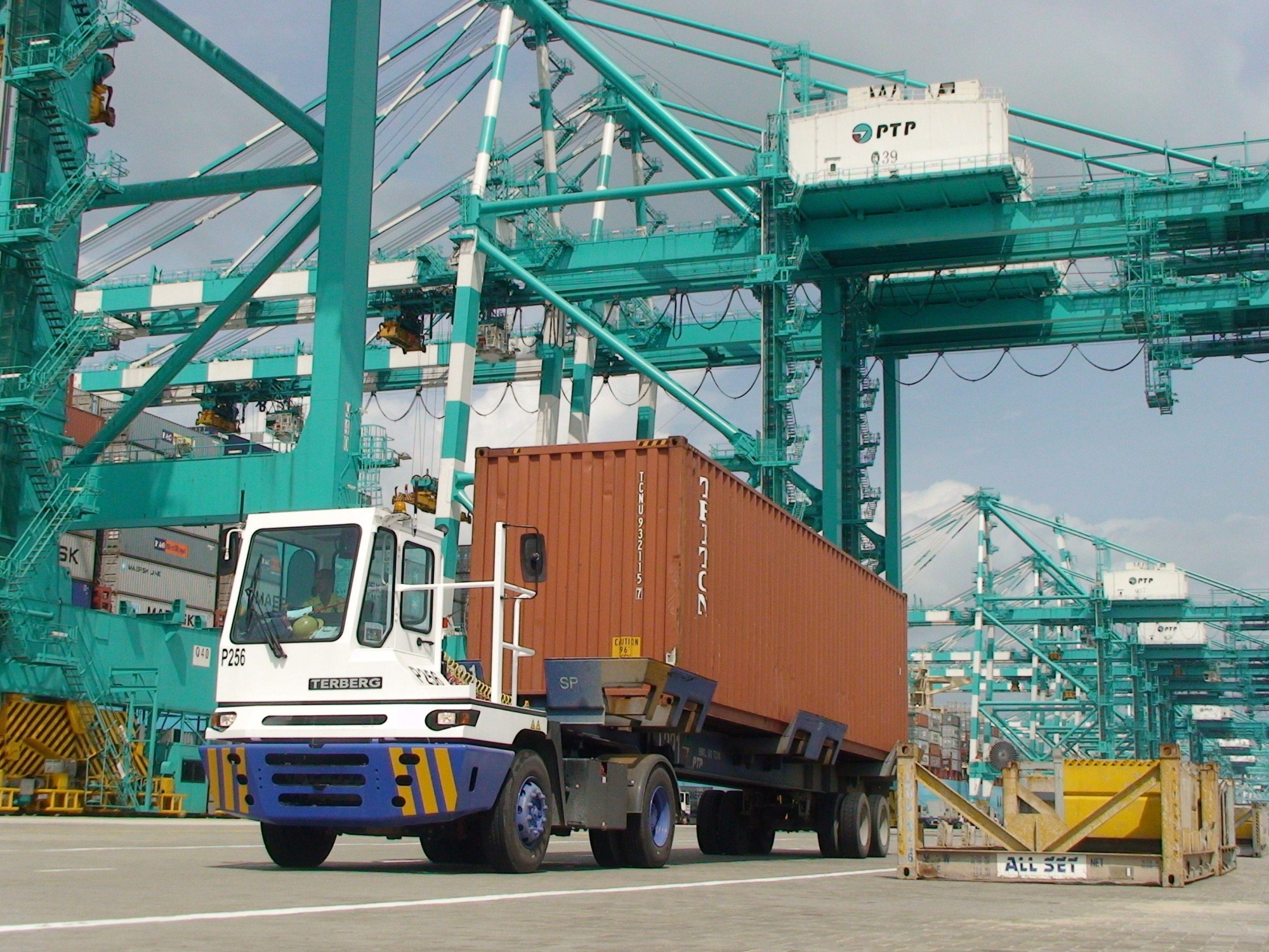 Terberg tractor at terminal