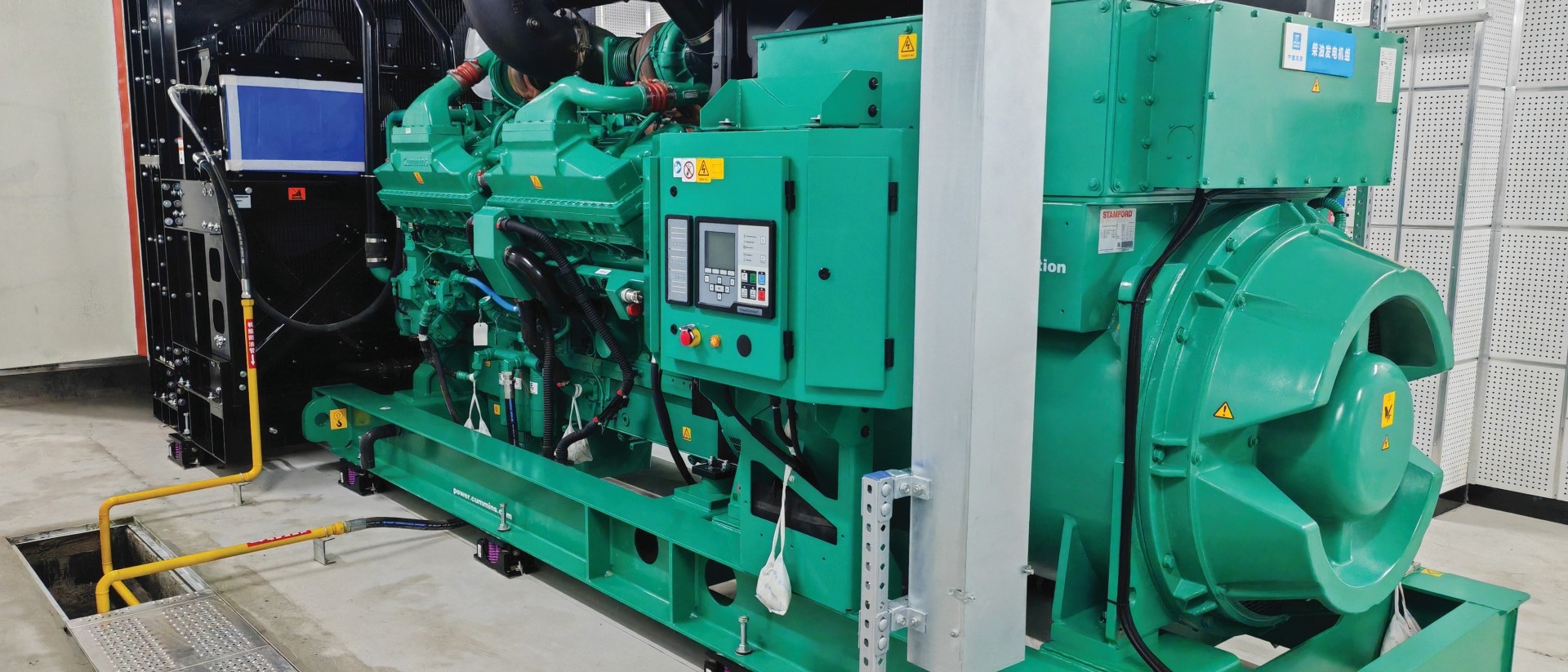 Cummins C2500D5A powering a data center