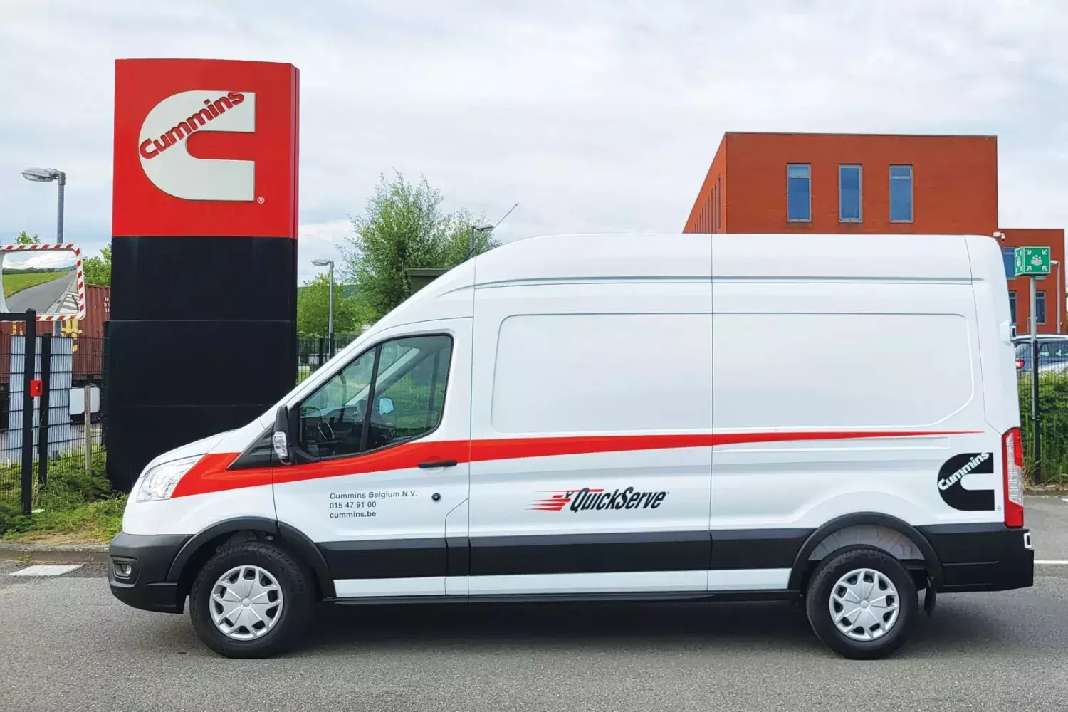 cummins service van in Belgium