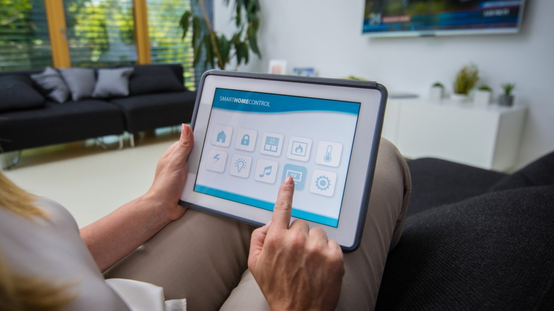 Smart home tablet