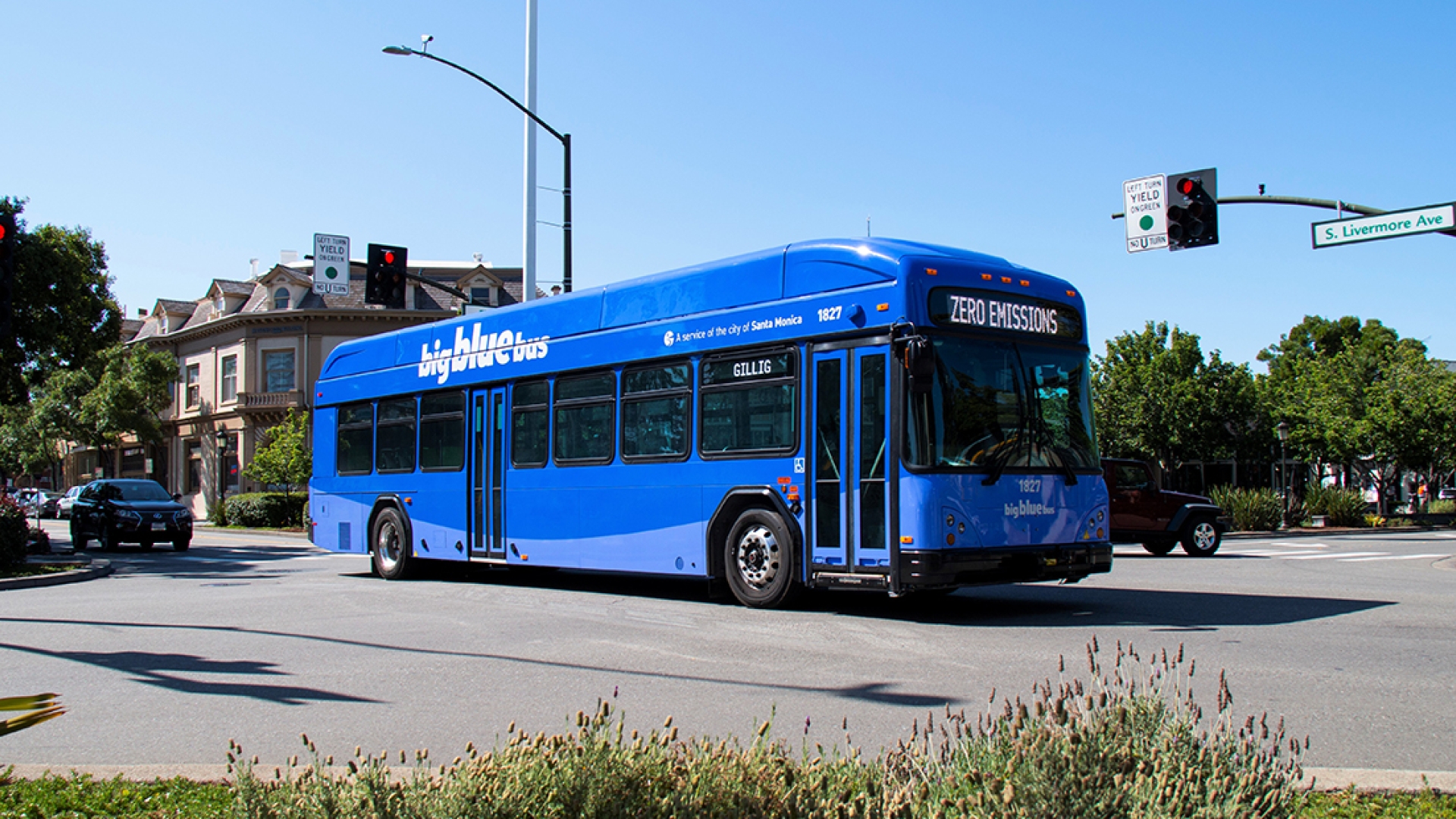 Cummins - Big Blue Bus - Electric transportation