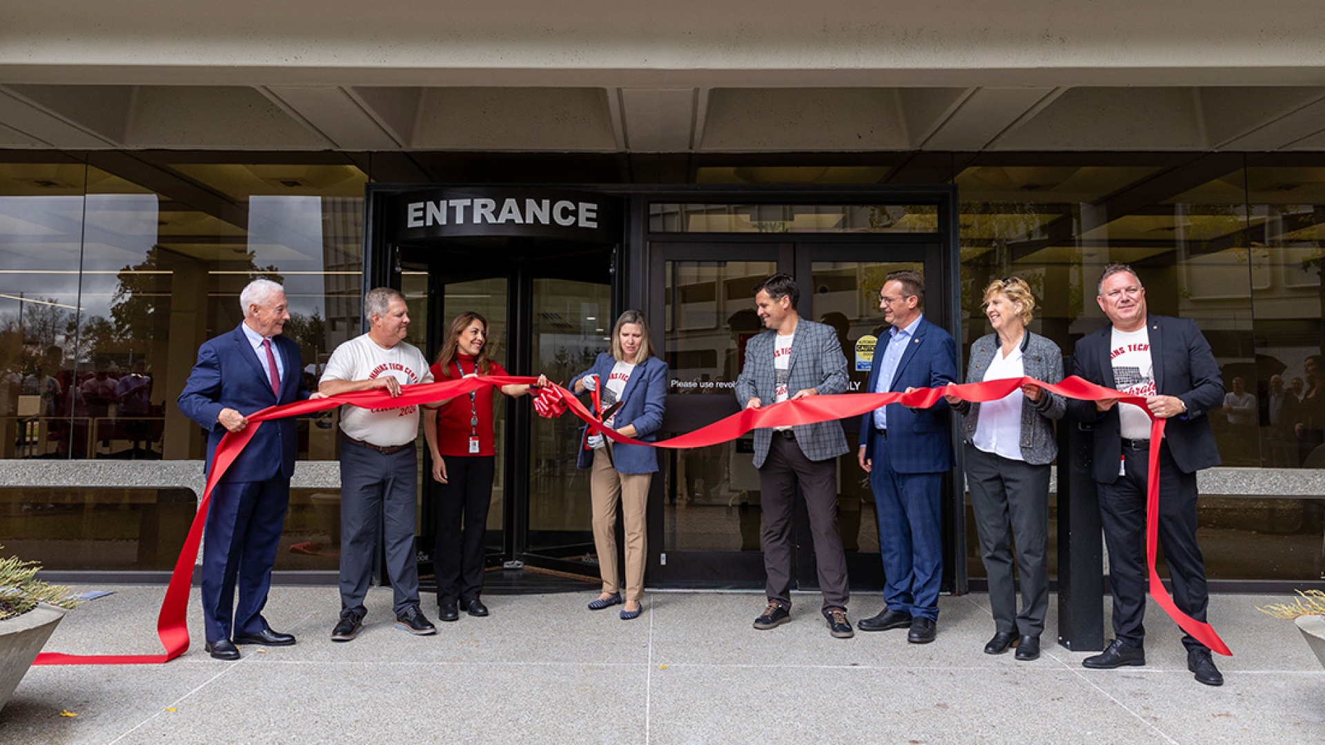Ribbon cutton