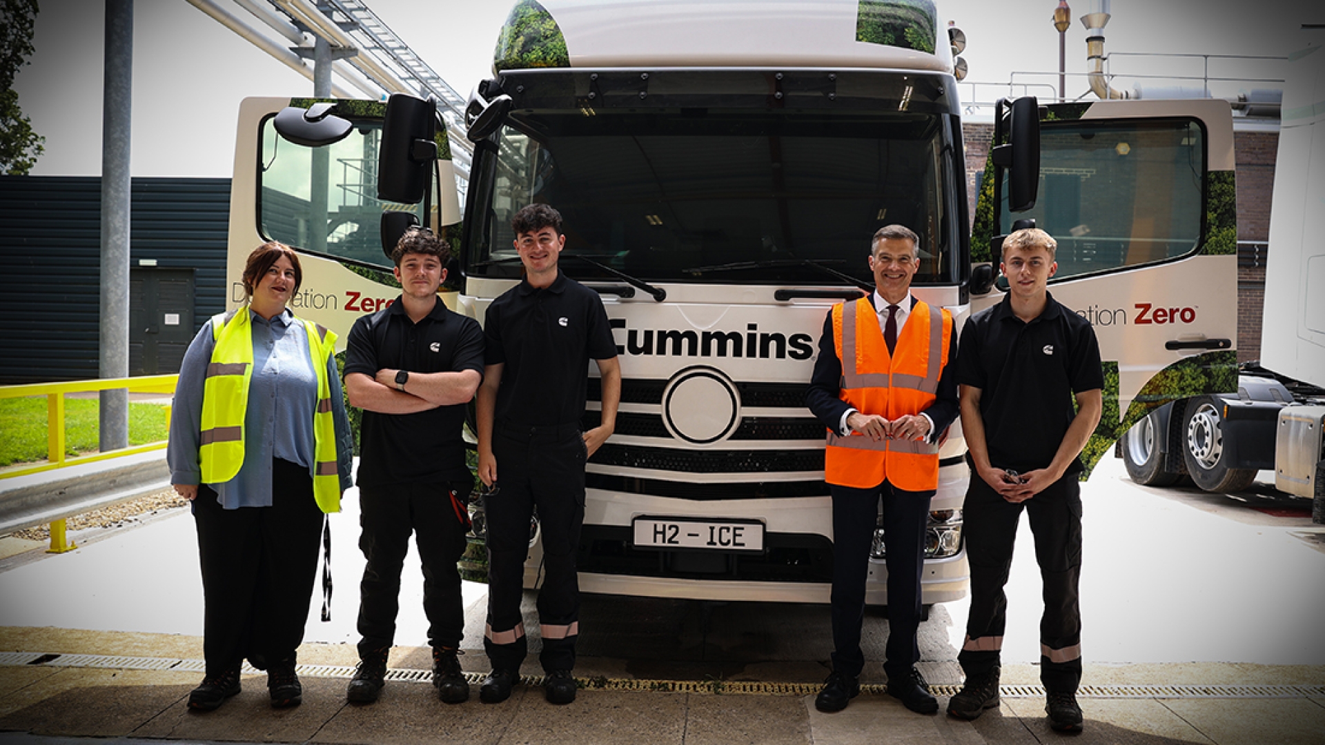 Secretary of State for Transport Visits Cummins Darlington