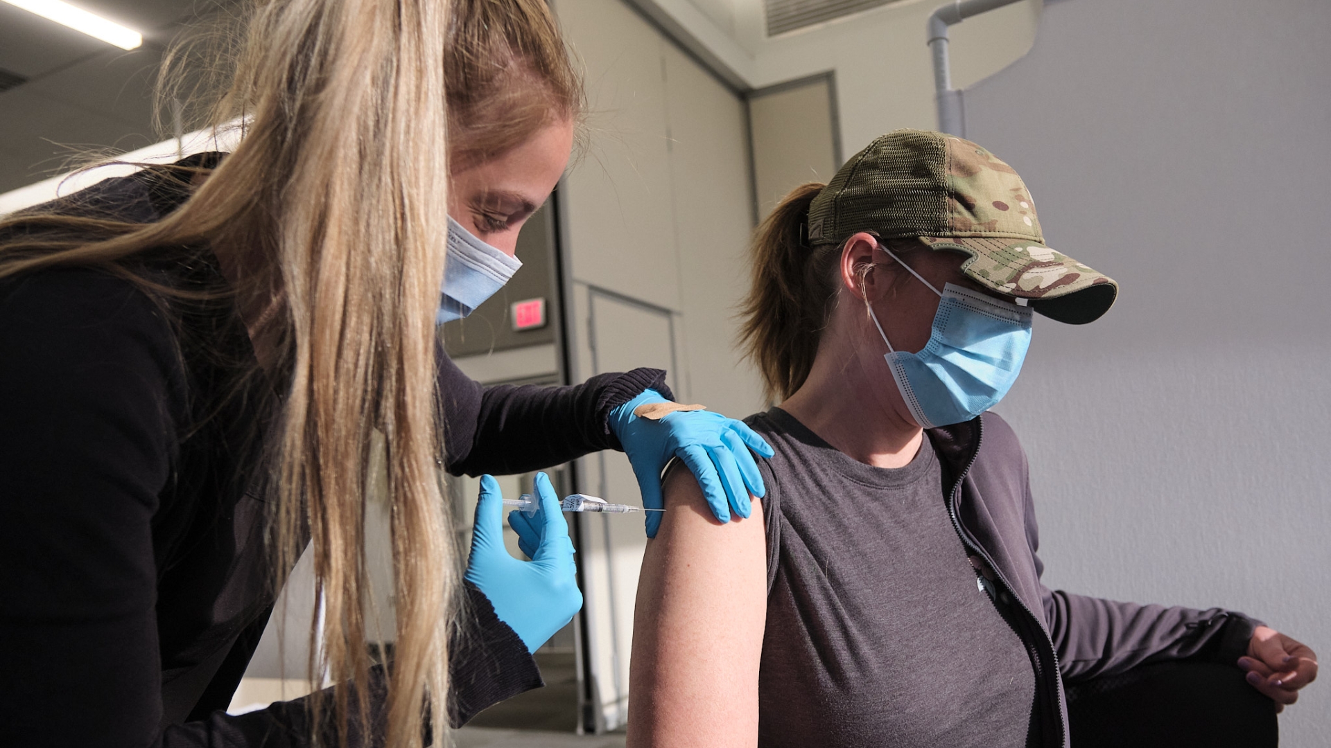 Nicole Wheeldon receives COVID-19 vaccine at Columbus MidRange Engine Plant