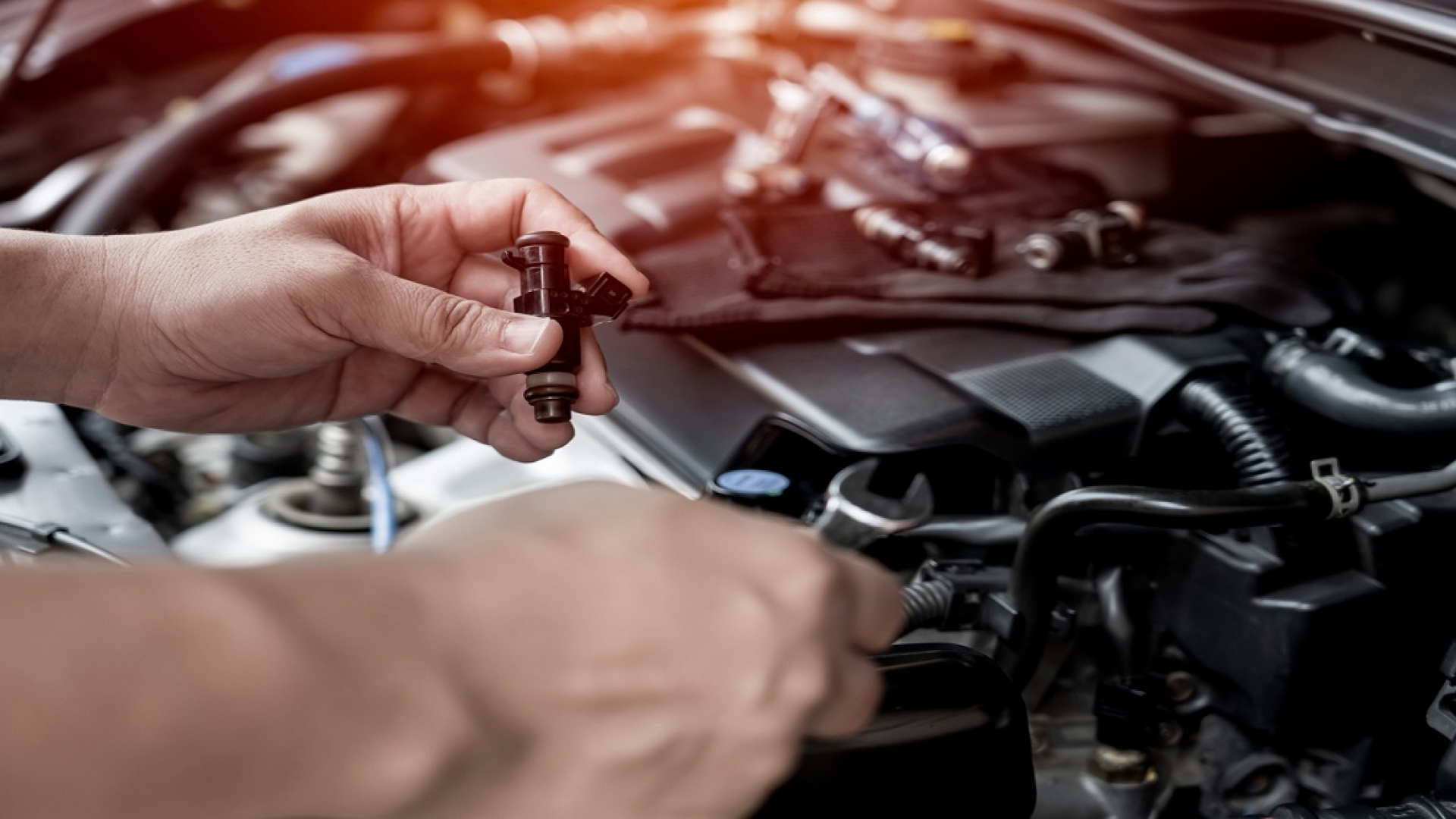 Fuel injector generating power.