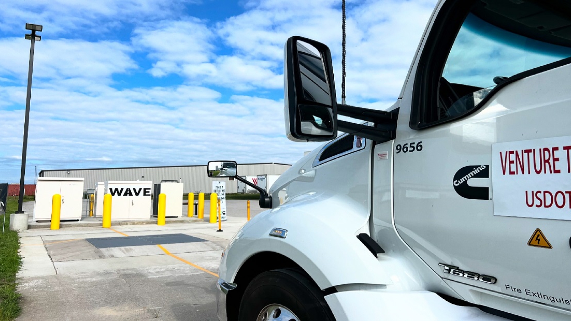 WAVE Charging, Venture Logistics, and Cummins Inc participates in demonstration of high-power, ultra-fast 500kW wireless charging system to power electric trucks