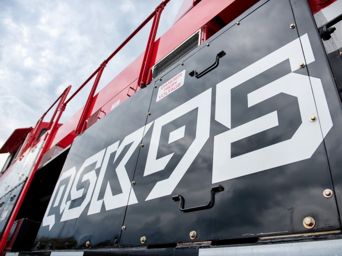 qsk95 rail engine for freight