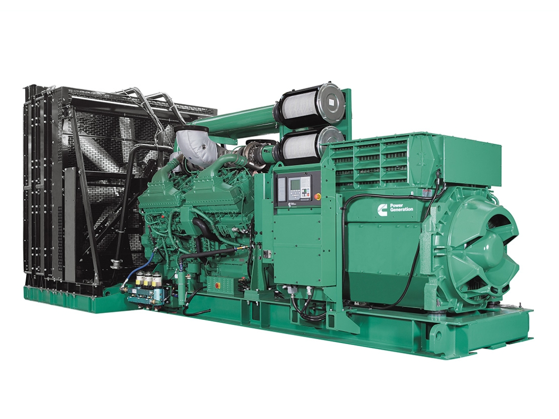 Cummins QSK60 generator set with integrated engine, alternator, control panel and cooling system